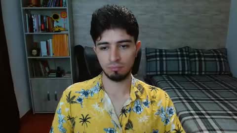 Aaron online show from October 21, 7:28 pm