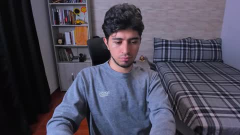 Aaron online show from November 16, 5:15 pm