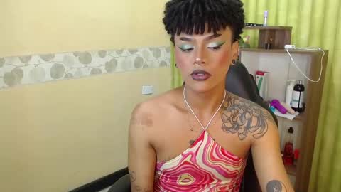 im NiallDun online show from February 18, 3:21 am