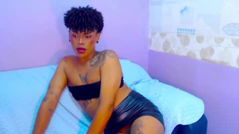 im NiallDun online show from December 21, 9:33 am