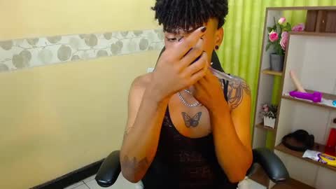 im NiallDun online show from January 10, 3:50 am