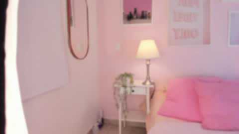Snapshot of abbie_foxxx chatting on February 2, 9:02 pm abbie online show from February 2, 9:02 pm