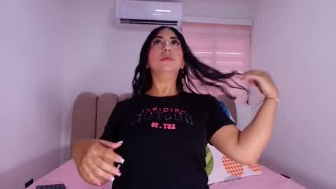 Abby online show from December 1, 7:12 pm