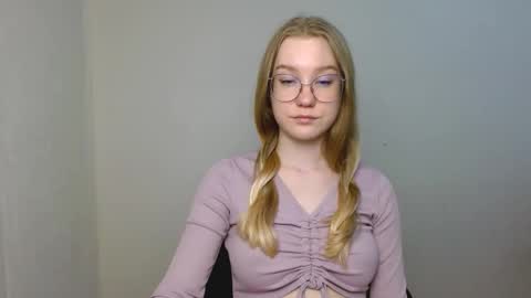 Abby Lovense is active online show from March 19, 3:17 pm