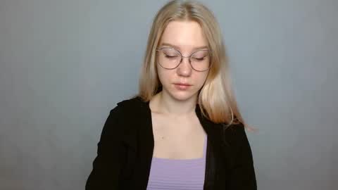 Snapshot of abbymoore__ chatting on January 26, 8:57 am Abby Lovense is active online show from January 26, 8:57 am