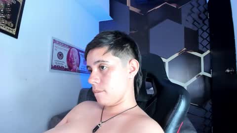 Abby Smith online show from October 28, 10:00 pm