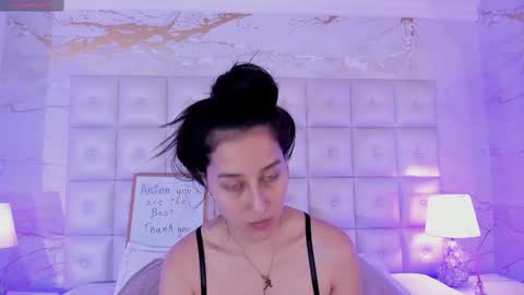 Snapshot of abbysweet1_ chatting on December 5, 11:33 am Abigail online show from December 5, 11:33 am