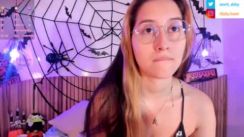 Snapshot of abbysweet1_ chatting on October 16, 11:54 am Abigail online show from October 16, 11:54 am