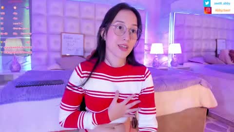 Snapshot of abbysweet1_ chatting on December 3, 5:49 pm Abigail online show from December 3, 5:49 pm
