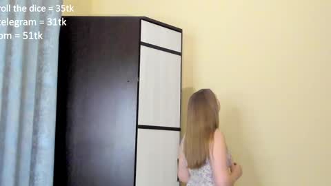 Snapshot of abbywyte chatting on February 2, 4:32 pm Abby Stream at Sat Sun Mon Fri online show from February 2, 4:32 pm