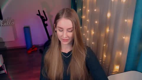 Anna online show from February 6, 6:56 pm