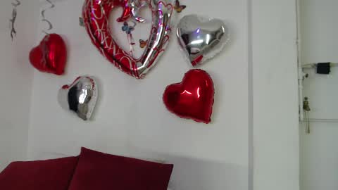 Snapshot of abigail_jhonss chatting on February 15, 10:00 am abigail_jhonss online show from February 15, 10:00 am