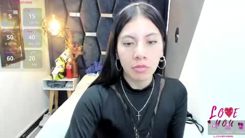 Abril Fox online show from May 12, 8:29 pm