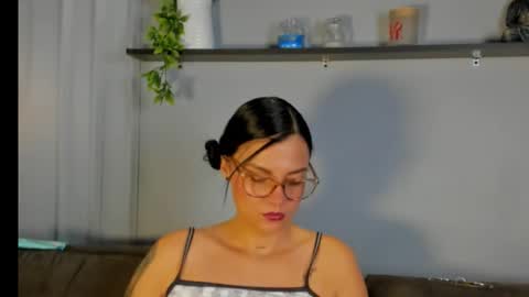 Abril jones online show from October 20, 10:42 am