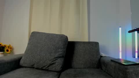 Abril jones online show from February 8, 6:11 pm