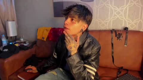 Acid Milo online show from December 7, 11:34 am