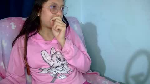 Ada naugthy28 online show from November 6, 11:19 pm