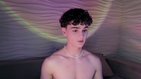 Adam online show from February 4, 4:39 pm