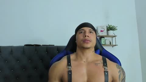 adam boss online show from March 12, 7:23 am