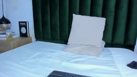 Snapshot of adam_hard_ chatting on December 5, 10:50 pm Adam online show from December 5, 10:50 pm