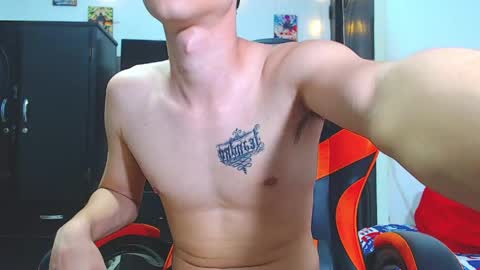 adam hot11 online show from April 14, 10:57 pm