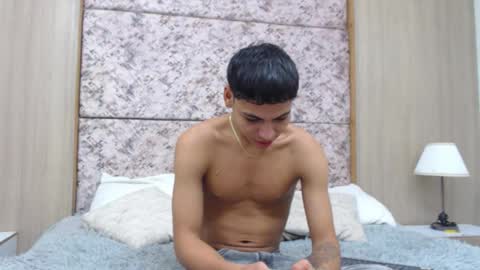 adam_piarse online show from February 19, 2:27 pm