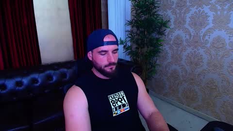 Snapshot of adamjameson chatting on October 14, 7:33 am AdamJameson online show from October 14, 7:33 am