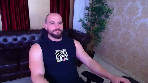 Snapshot of adamjameson chatting on October 10, 5:35 am AdamJameson online show from October 10, 5:35 am