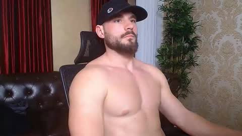 Snapshot of adamjameson chatting on March 10, 11:45 am AdamJameson online show from March 10, 11:45 am