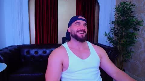 Snapshot of adamjameson chatting on October 20, 5:01 am AdamJameson online show from October 20, 5:01 am