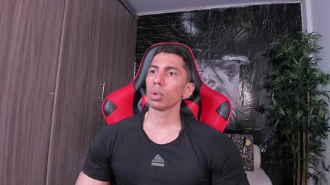 Adan Sin online show from May 13, 4:49 pm