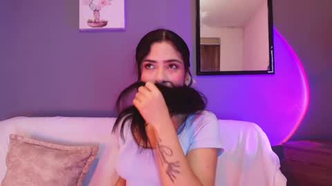  Adara Johnson  online show from April 9, 11:38 am