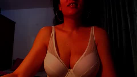 amy        online show from April 15, 9:15 pm