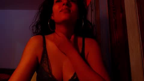 amy        online show from September 25, 9:27 am