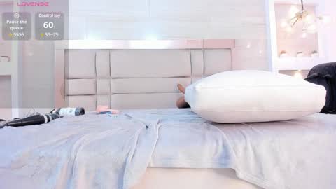 adela chase online show from March 6, 8:09 am