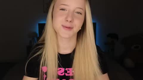 Adele online show from April 3, 9:22 pm