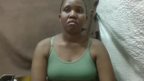 Snapshot of adelealy chatting on March 3, 1:45 pm adelealy online show from March 3, 1:45 pm