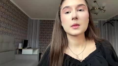 Poly online show from March 19, 12:32 pm