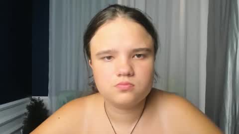 adelecruzz online show from September 11, 12:17 pm