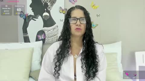 Adele Smithh online show from September 26, 11:51 am