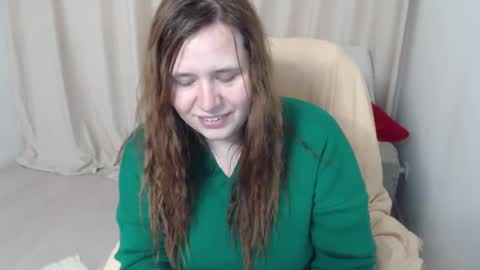 Snapshot of adelinalawson chatting on March 6, 7:10 pm adelinalawson online show from March 6, 7:10 pm