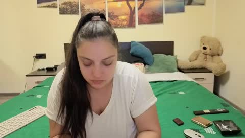 Adellineee online show from April 2, 9:22 pm