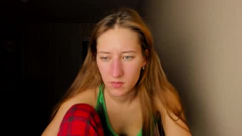 Adell online show from April 10, 9:30 pm