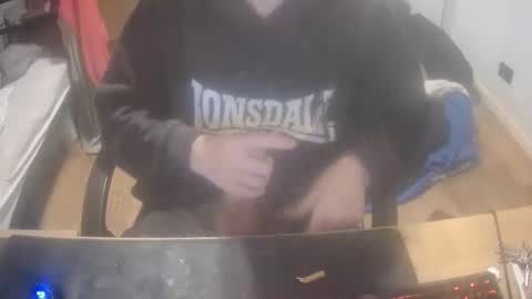 adertitsoff69 online show from April 2, 1:57 am