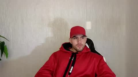 Snapshot of ades_lowe chatting on October 9, 12:21 pm Ades online show from October 9, 12:21 pm