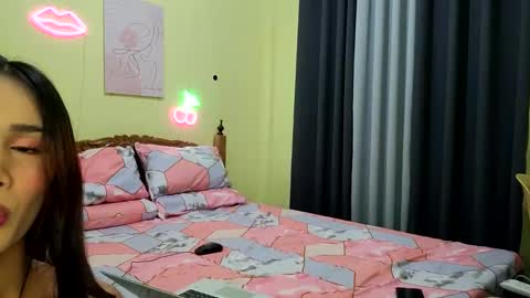 Cassie online show from April 10, 12:10 pm