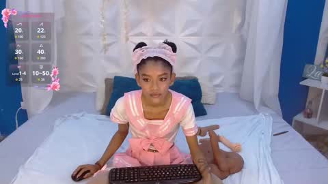 adisson_petite1 online show from February 10, 6:22 pm