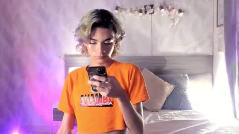 Adonis  online show from March 22, 9:52 pm