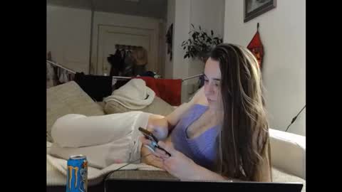 Snapshot of adonisblossoms chatting on September 17, 8:12 pm adonisblossoms online show from September 17, 8:12 pm