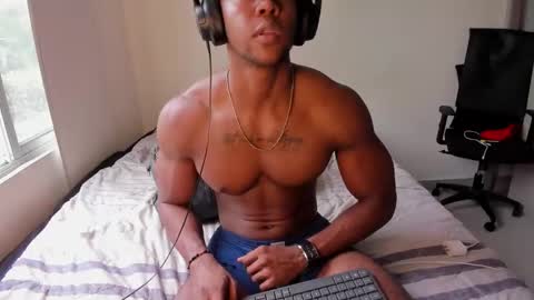 Snapshot of adonisknigh chatting on September 8, 7:24 pm Adonis Knight online show from September 8, 7:24 pm